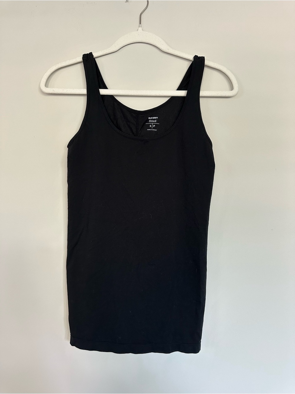 Old Navy Black Scoop Neck Fitted Tank Top